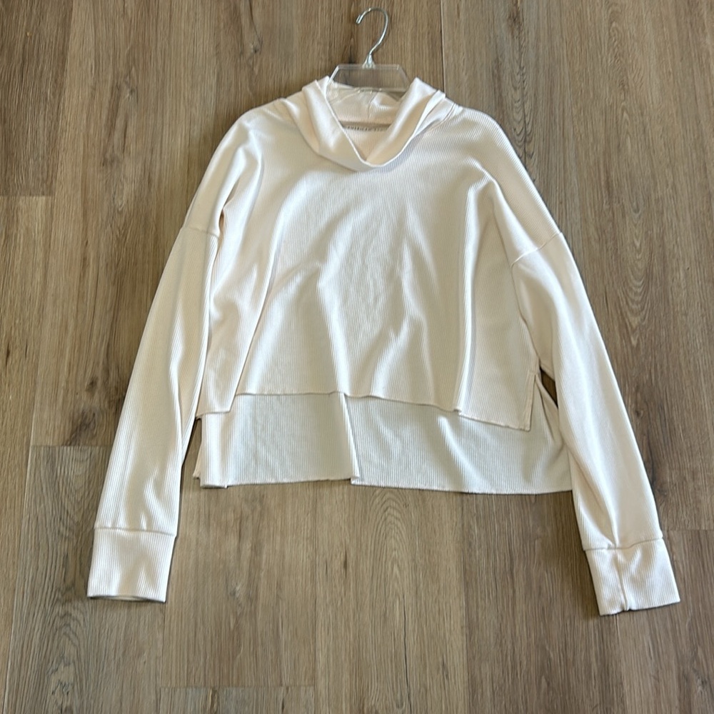 American Eagle creamy ivory long sleeve cowl neck lightweight cropped sweater